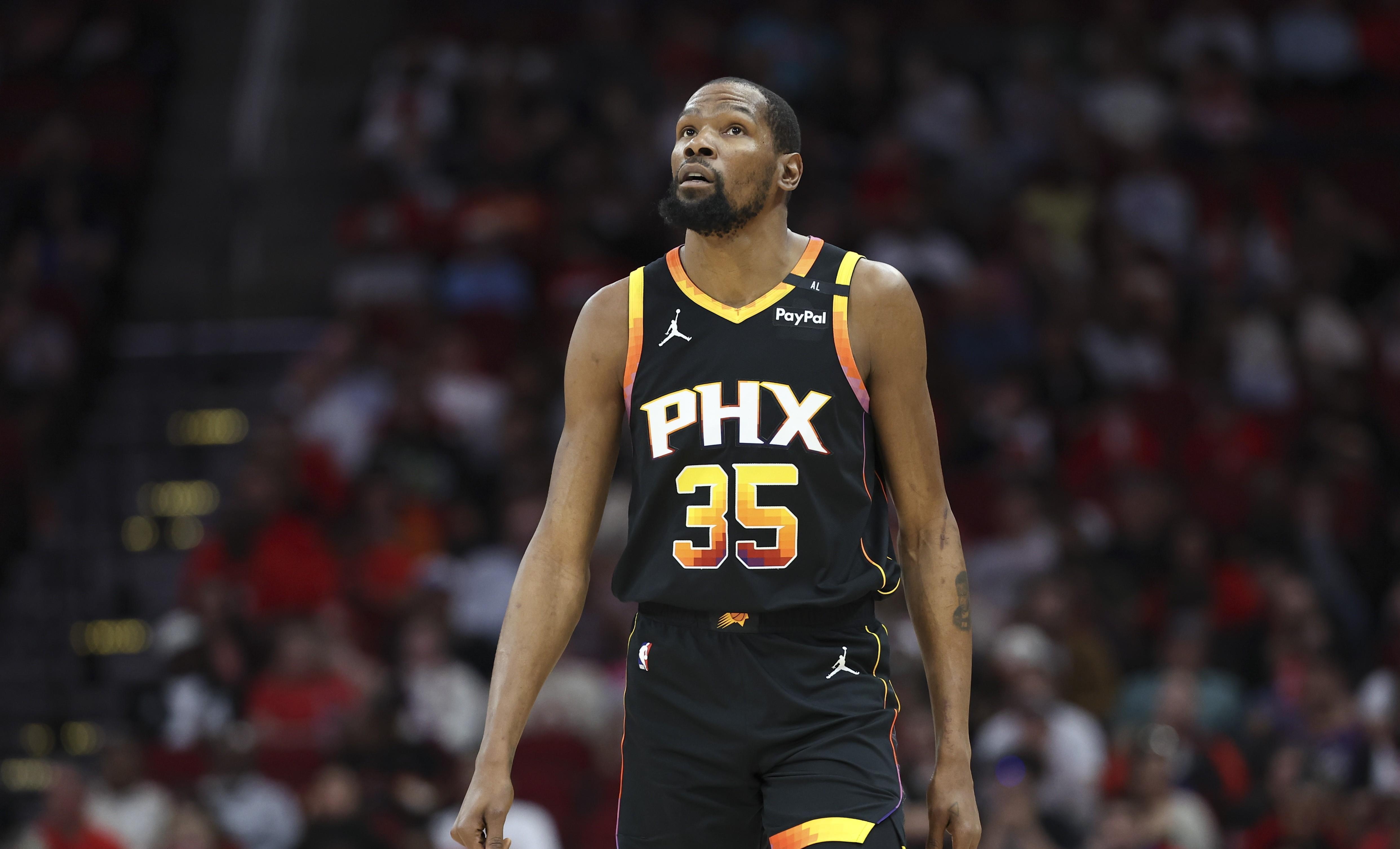 英雄联盟赔率-今晨托特纳姆备战NBA总决赛，回应争议细节曝光，气氛紧张，阵容厚度经受考验的简单介绍